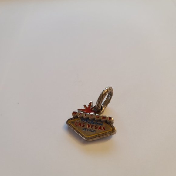 Lot of Brighton Charms - 4 charms (flag, boat, heart, las vegas) - Picture 3 of 6